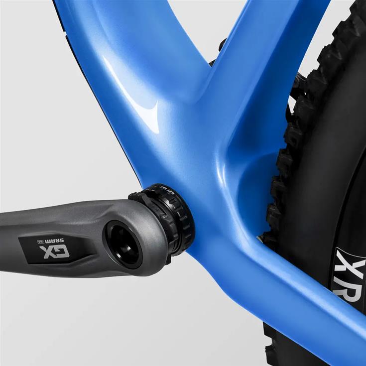 2025 Canyon Exceed CF 8 Mountain Bike-06